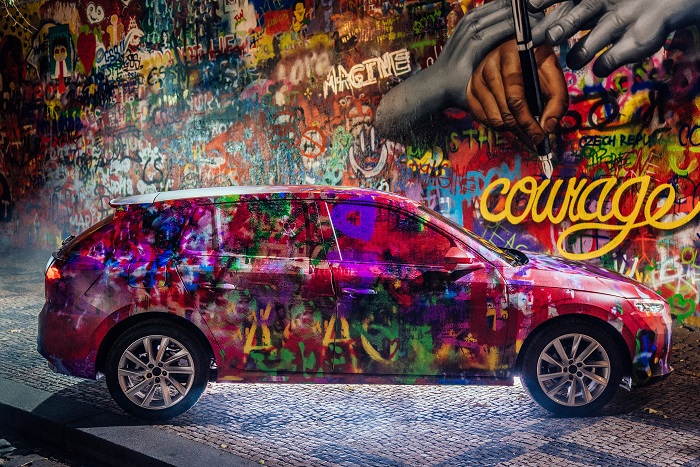 181129 skoda scala camouflage lennon wall prague 10 12 2018 14 02 21