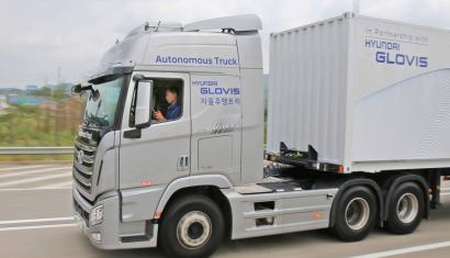 Hyundai a incheiat cu succes primul test cu un camion autonom