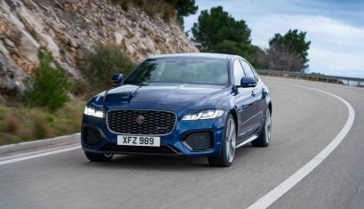 NOUL JAGUAR XF: ELEGANT, LUXOS, CONECTAT