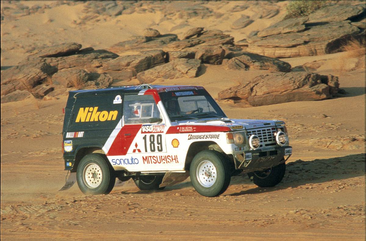 pajero first dakar win jan 22nd 1985 30 01 2017 07 43 15