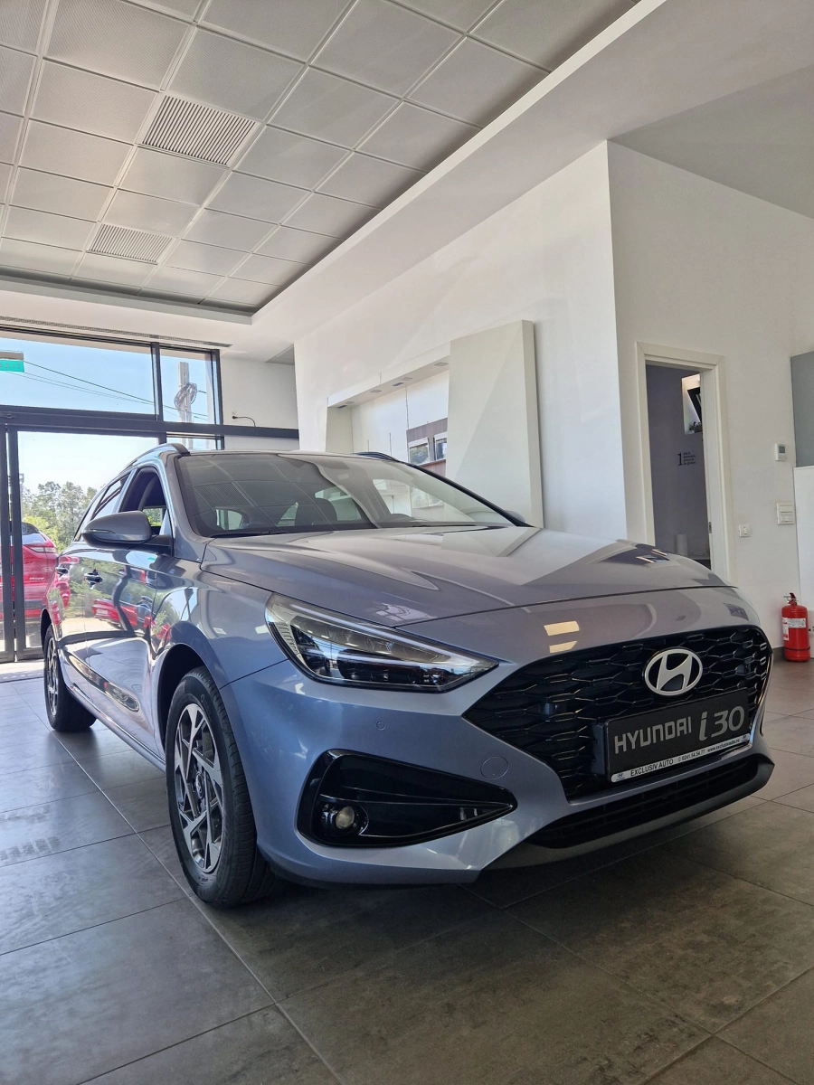 Hyundai NOUL i30 1.5 96CP MPi WAGON HIGHWAY oferta livrare stoc luna Septembrie